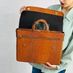 کیف اداری چرم طبیعی مدل البرتو بزرگ جلو