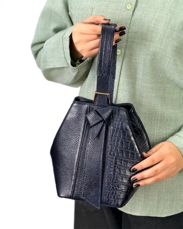 کیف زنانه چرمی شیک مدل دلاتی - Image 4