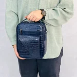 کیف اسپرت چرم راگا سورمه ای کرو