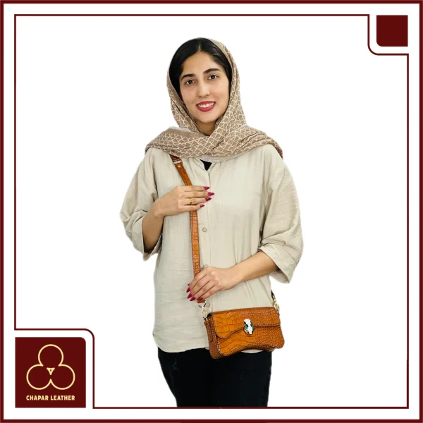 کیف مجلسی چرم زنانه جورجیا عسلی