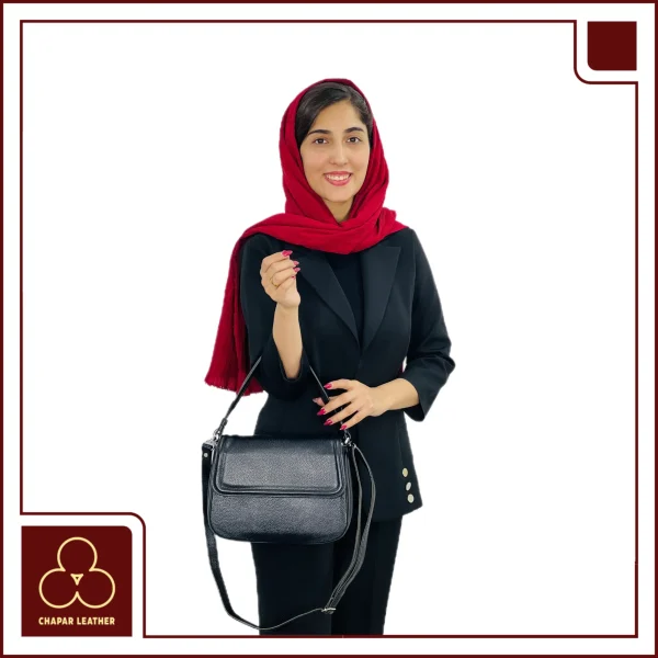 کیف زنانه چرم آرمیس مشکی فلوتر