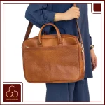 کیف اداری چرم طبیعی مدل سیروان در دوش