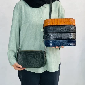 کیف دوشی زنانه چرم مدل اذر