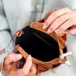 کیف چرم کوچک زنانه مدل دنیز، داخل