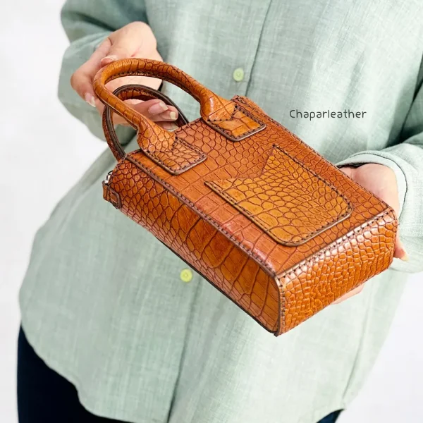 کیف چرم کوچک زنانه مدل دنیز، بغل
