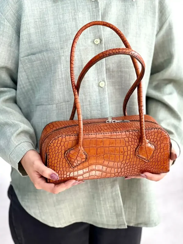 کیف زنانه مجلسی چرم طبیعی مدل سیمین عسلی کرو