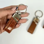 جاکلیدی چرم طبیعی عسلی کروکودیل
