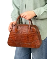 کیف چرم زنانه دستی مدل کاملیا - Image 6